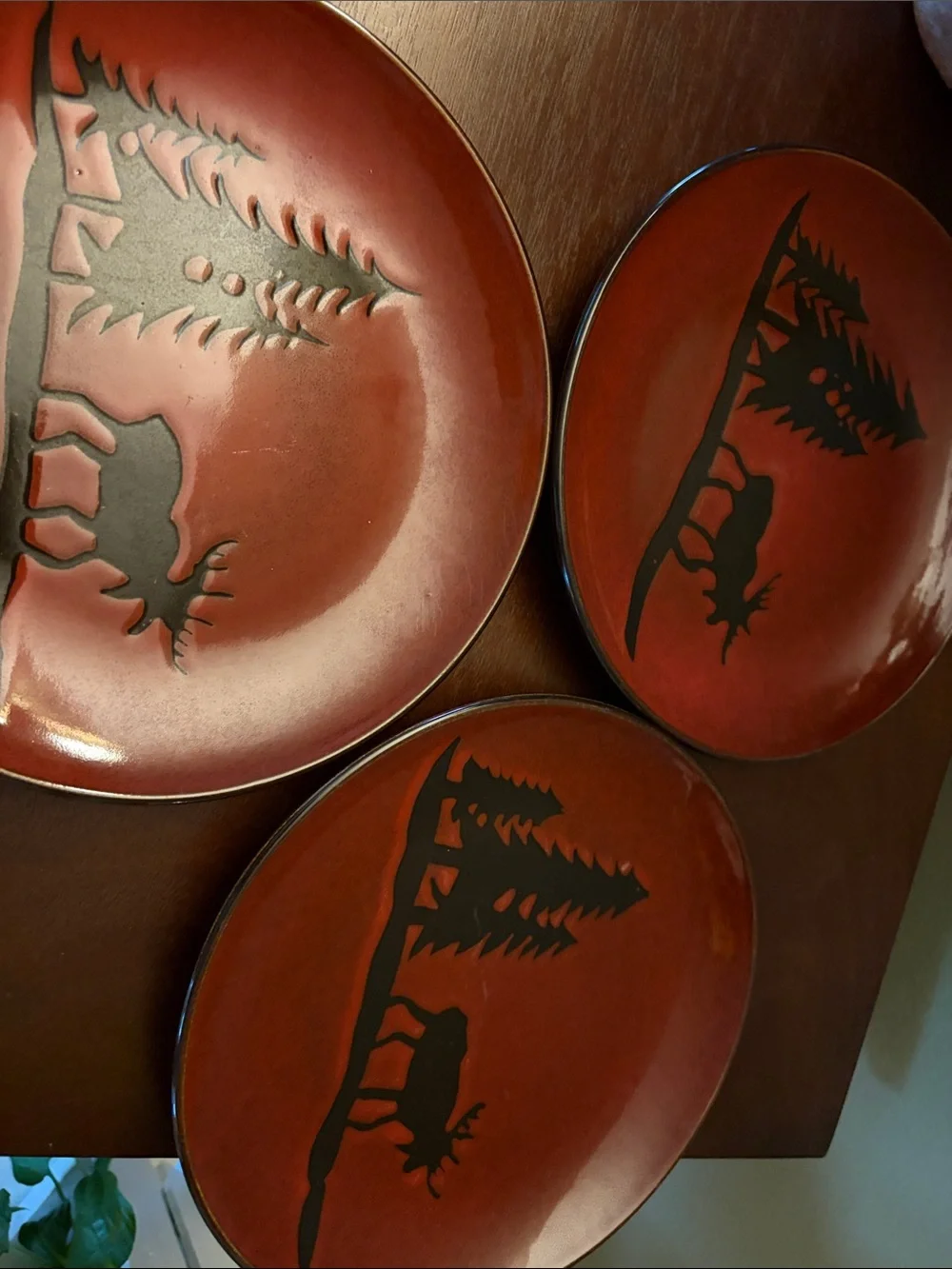 Dennis East International Woodland Moose Salad (8.25”) Plates Burgundy set of 3